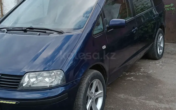 Volkswagen Sharan 2001 года за 4 700 000 тг. в Астана