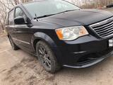 Chrysler Town and Country 2013 года за 7 200 000 тг. в Астана – фото 3