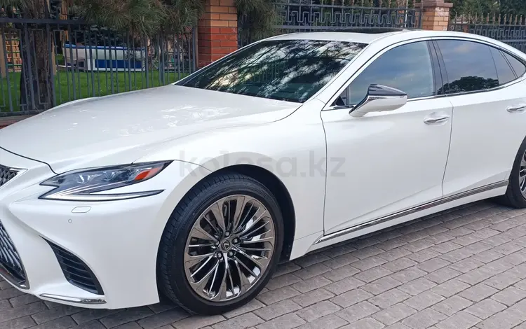 Lexus LS 500 2019 года за 38 800 000 тг. в Алматы