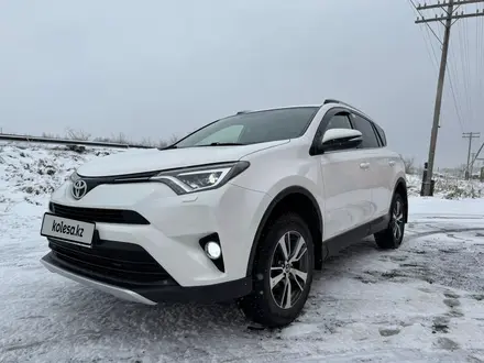 Toyota RAV4 2016 года за 12 000 000 тг. в Актобе – фото 7