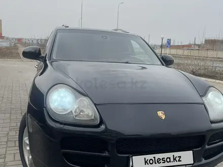 Porsche Cayenne 2006 года за 3 200 000 тг. в Актобе – фото 3