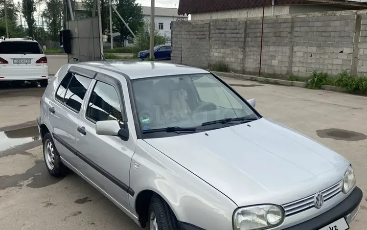 Volkswagen Golf 1993 годаүшін2 300 000 тг. в Алматы