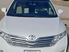Toyota Venza, 2010