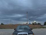 Mercedes-Benz E 200 1993 года за 1 250 000 тг. в Шымкент – фото 3