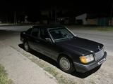Mercedes-Benz E 200 1993 года за 1 250 000 тг. в Шымкент – фото 2