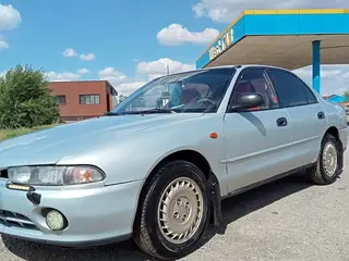 Mitsubishi Galant