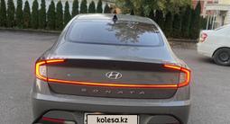 Hyundai Sonata 2021 года за 12 100 000 тг. в Алматы – фото 3