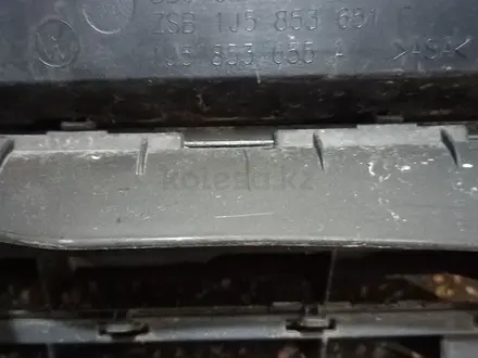 Решетка радиатора фольксваген бора за 35 000 тг. в Караганда – фото 3