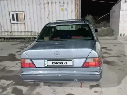 Mercedes-Benz E 200 1992 года за 1 300 000 тг. в Сарыагаш