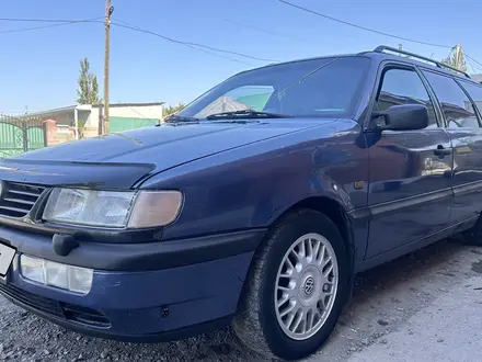 Volkswagen Passat 1994 года за 1 850 000 тг. в Кентау – фото 10