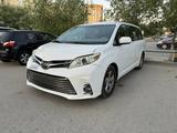 Toyota Sienna 2013 года за 8 500 000 тг. в Актобе