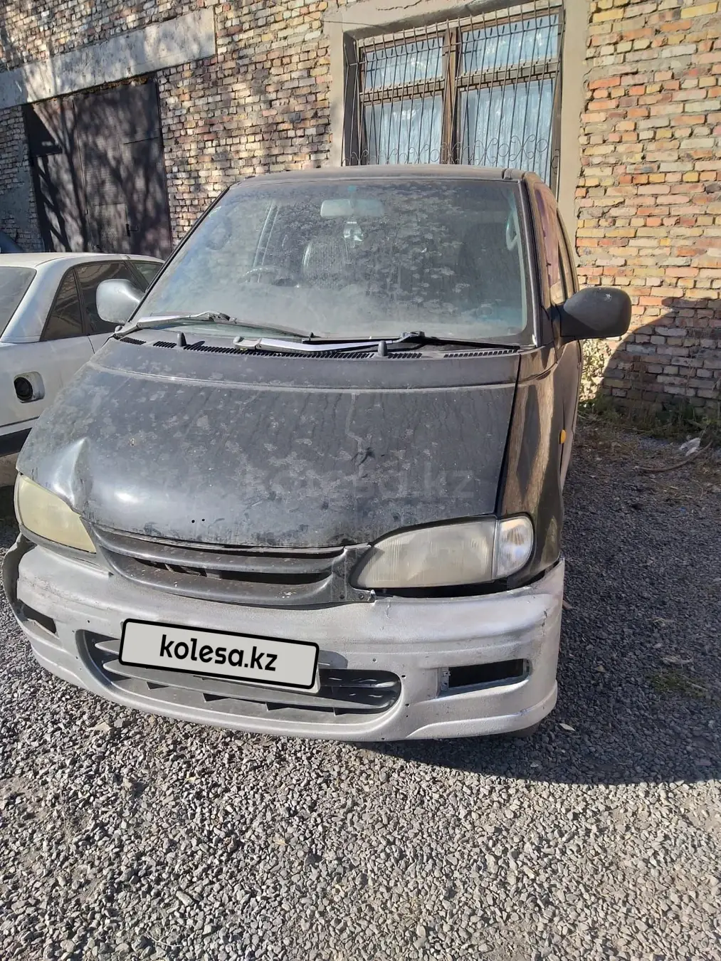 Nissan Serena, 1997