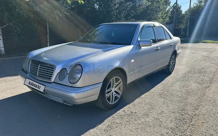 Mercedes-Benz E 280 1996 года за 3 400 000 тг. в Астана