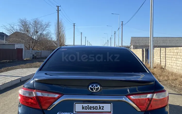 Toyota Camry 2015 года за 6 500 000 тг. в Атырау