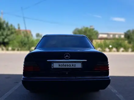 Mercedes-Benz E 280 1994 года за 2 900 000 тг. в Алматы – фото 4