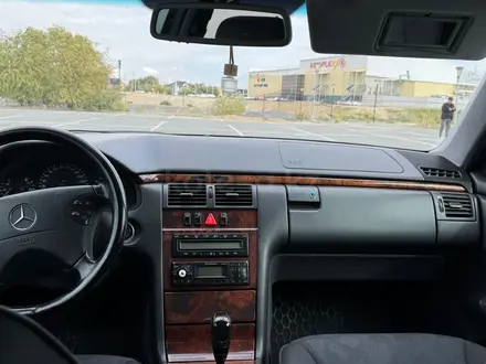 Mercedes-Benz E 280 2000 года за 5 200 000 тг. в Кызылорда – фото 20