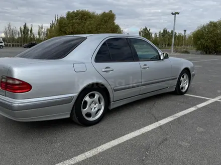 Mercedes-Benz E 280 2000 года за 5 200 000 тг. в Кызылорда – фото 4