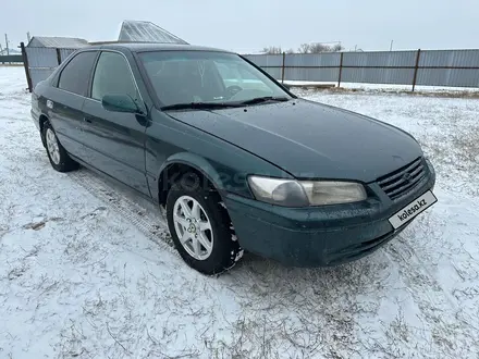 Toyota Camry 1997 года за 2 100 000 тг. в Актобе – фото 8