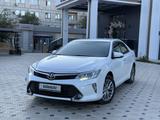 Toyota Camry 2015 года за 10 800 000 тг. в Жезказган