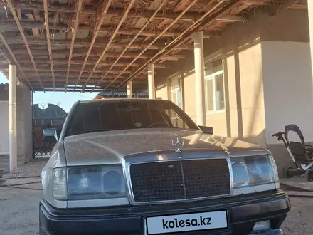 Mercedes-Benz E 200 1987 года за 1 150 000 тг. в Шымкент