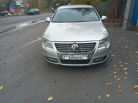 Volkswagen Passat 2005 года за 3 500 000 тг. в Алматы