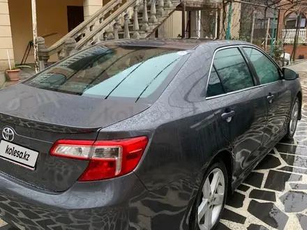 Toyota Camry 2014 года за 5 200 000 тг. в Кульсары – фото 5