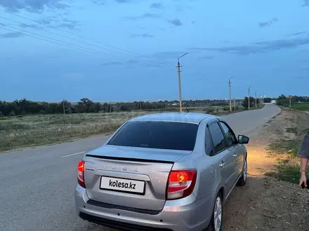 ВАЗ (Lada) Granta 2190 2021 года за 4 500 000 тг. в Актобе – фото 2