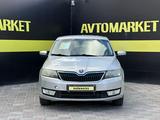 Skoda Rapid 2015 года за 3 750 000 тг. в Актобе – фото 2