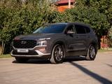 Hyundai Santa Fe 2022 года за 15 000 000 тг. в Актобе