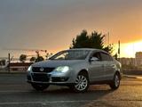 Volkswagen Passat 2005 годаүшін4 200 000 тг. в Алматы