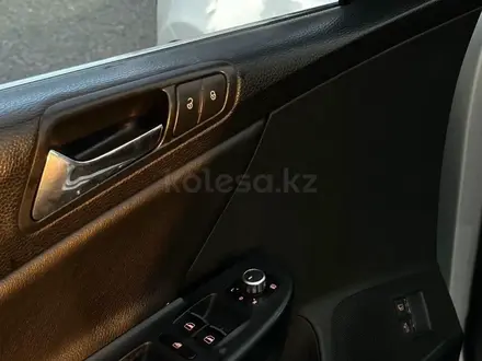 Volkswagen Passat 2005 года за 4 200 000 тг. в Алматы – фото 16