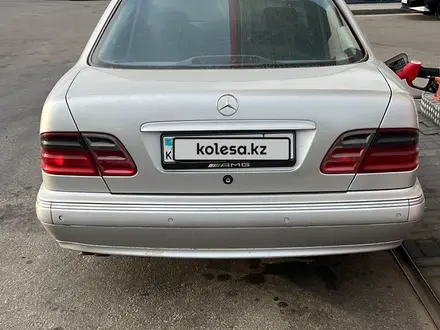 Mercedes-Benz E 430 1999 года за 5 300 000 тг. в Алматы – фото 4