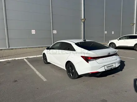 Hyundai Elantra 2022 года за 7 950 000 тг. в Астана – фото 27