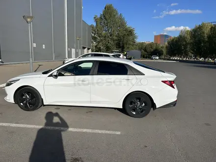 Hyundai Elantra 2022 года за 7 950 000 тг. в Астана – фото 28