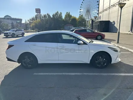 Hyundai Elantra 2022 года за 7 950 000 тг. в Астана – фото 29