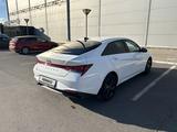 Hyundai Elantra 2022 годаүшін7 950 000 тг. в Астана – фото 5