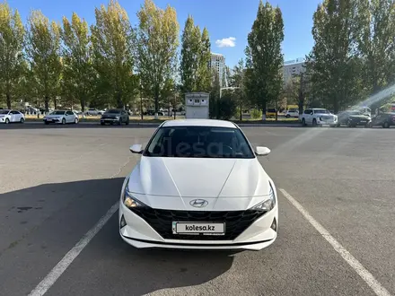 Hyundai Elantra 2022 года за 7 950 000 тг. в Астана – фото 6
