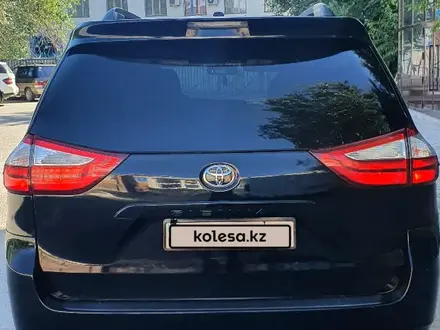 Toyota Sienna 2016 года за 13 000 000 тг. в Атырау – фото 6