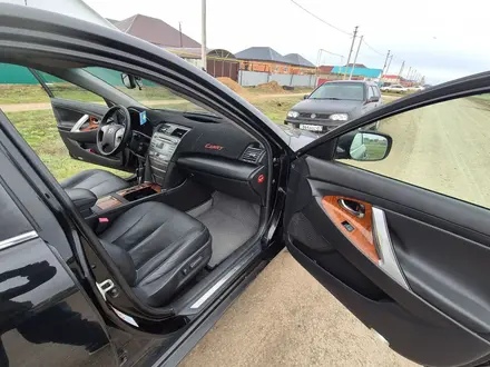 Toyota Camry 2008 года за 5 000 000 тг. в Уральск – фото 11