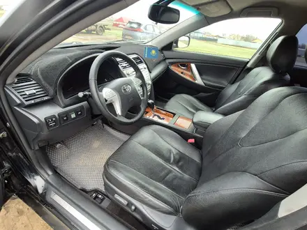 Toyota Camry 2008 года за 5 000 000 тг. в Уральск – фото 15