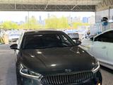 Kia K7 2016 года за 9 000 000 тг. в Астана