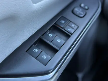 Toyota Camry 2015 года за 8 000 000 тг. в Актобе – фото 17