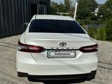 Toyota Camry 2019 года за 14 500 000 тг. в Алматы – фото 4