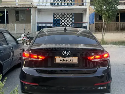 Hyundai Elantra 2018 года за 5 500 000 тг. в Актау – фото 5