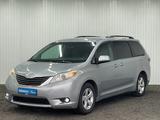 Toyota Sienna 2017 года за 11 520 000 тг. в Астана