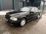 Mercedes-Benz C 200 1994 года за 750 000 тг. в Тараз – фото 2