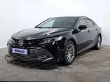 Toyota Camry 2019 года за 12 300 000 тг. в Астана