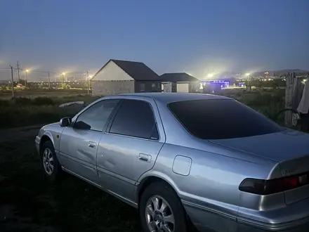 Toyota Camry 1998 года за 2 500 000 тг. в Усть-Каменогорск – фото 14