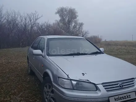 Toyota Camry 1998 года за 2 500 000 тг. в Усть-Каменогорск – фото 4