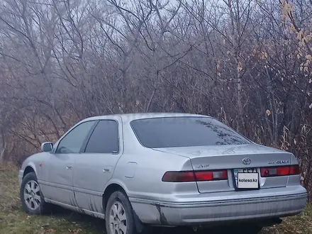 Toyota Camry 1998 года за 2 500 000 тг. в Усть-Каменогорск